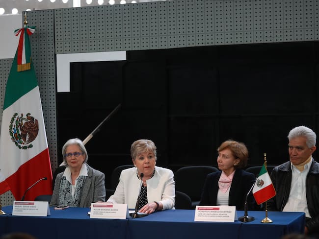 México se declara listo para enfrentar a Ecuador en la Corte Internacional de Justicia