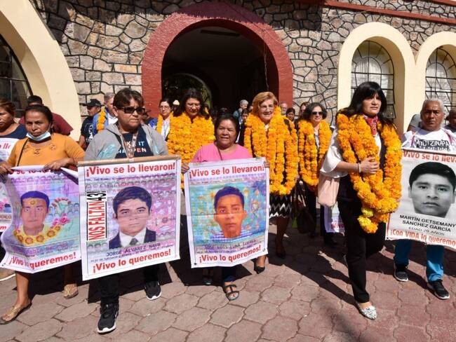 Ordena INAI informar de las 83 órdenes de aprehensión por Caso Ayotzinapa