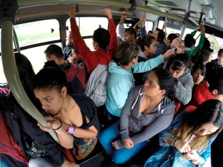 Inician campaña contra acoso a las mujeres en el Transporte Público