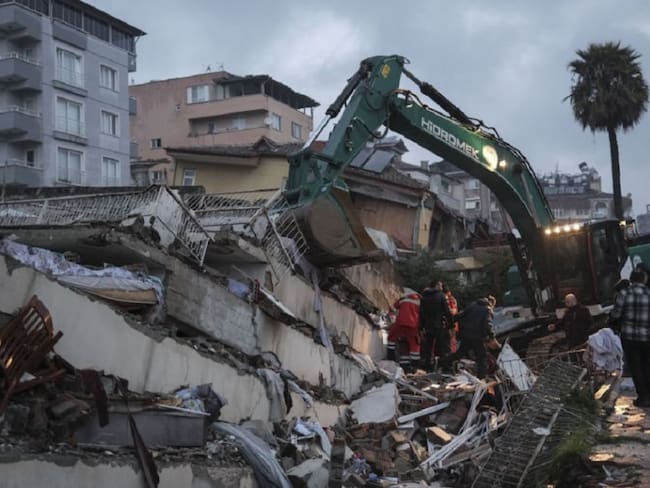 Sin reporte de mexicanos afectados por terremoto en Turquía