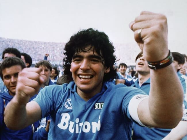 Se cumplen 40 años del debut de Diego Maradona en las canchas