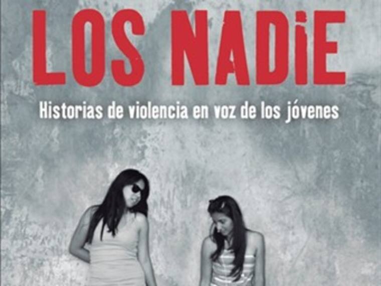 Libro:Los Nadie.Ale Del Castillo,co autora