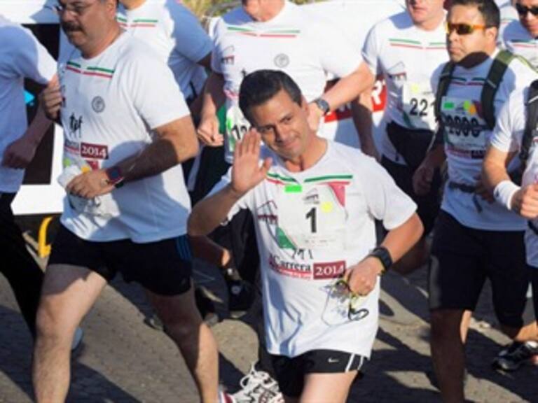 Enrique Peña Nieto participa en carrera Molino del Rey