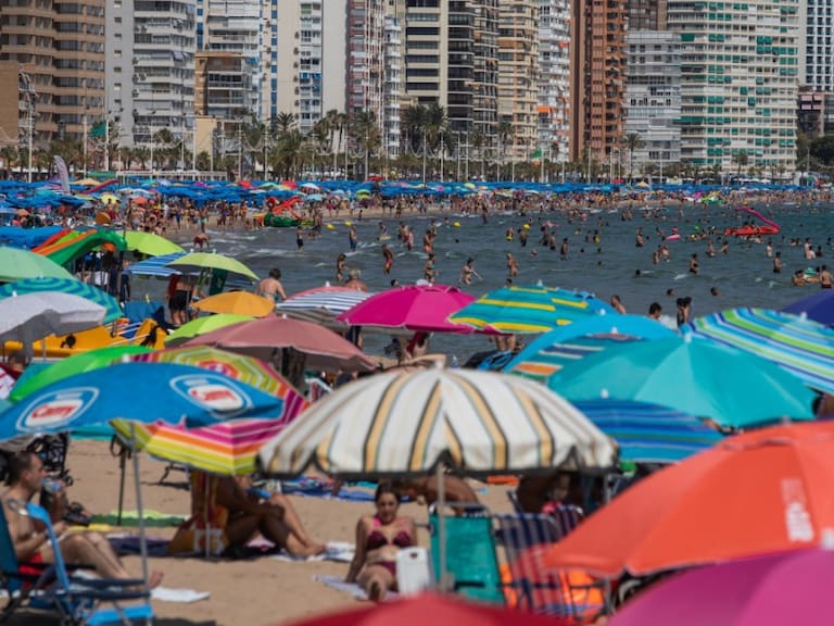 Reforma a la Ley Federal de Trabajo para aumentar de 6 a 12 días de vacaciones por año en México