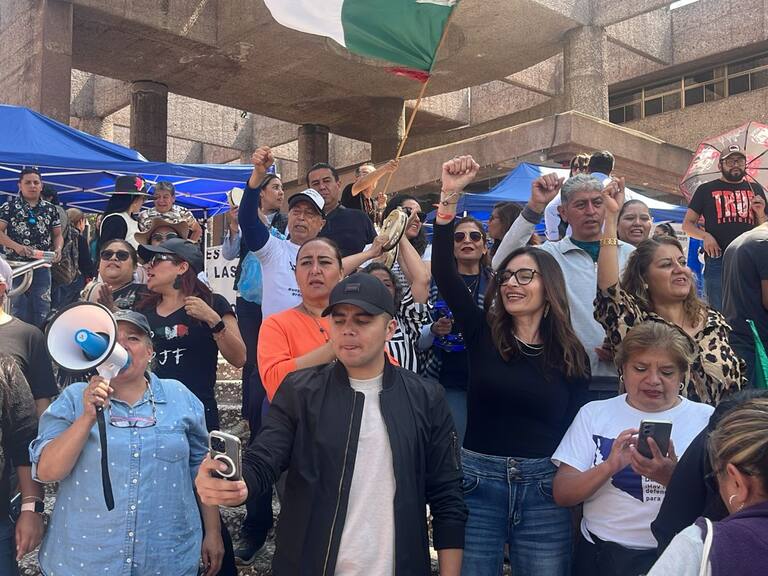 Acusan trabajadores del PJF a Ricardo Monreal de “boicotear” su lucha