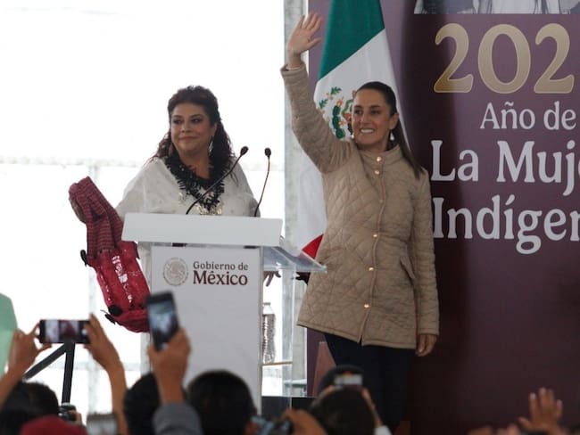 Recordando a AMLO, defiende Sheinbaum a la 4T