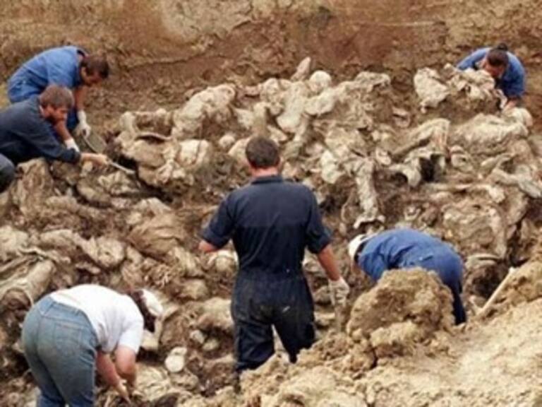 Encuentran fosa con cádaveres en Guerrero