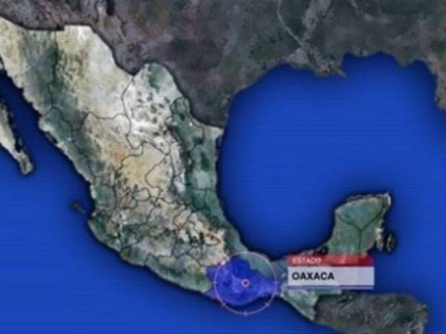 Mantienen retenidos a policías en Oaxaca