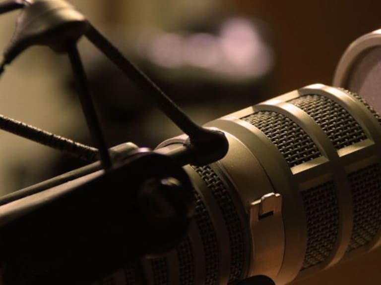 Estos son los programas de radio más escuchados en México, según la edad