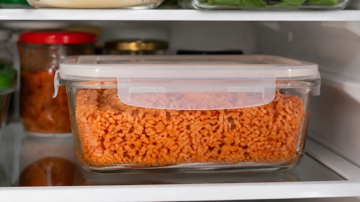 ¿Cuánto tiempo dura el arroz rojo o blanco cocido en el refrigerador? Chefs confiesan el límite exacto