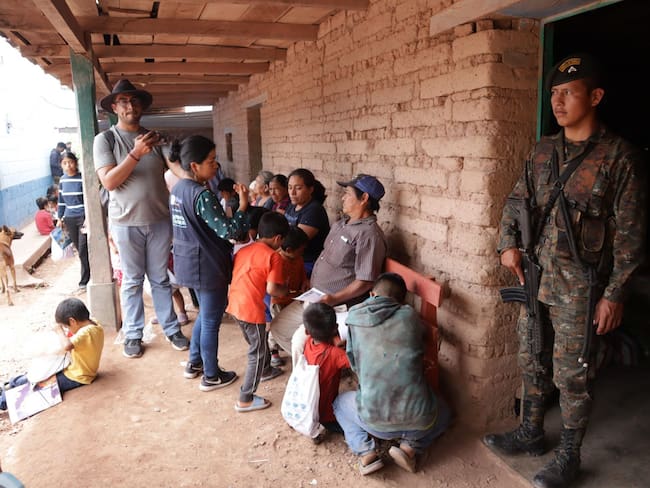 Se coordinan México y Guatemala para asistir a chiapanecos desplazados