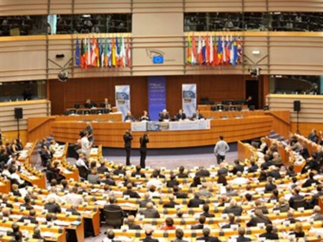 Alerta CE sobre ‘desastre económico y social’ en UE por desempleo