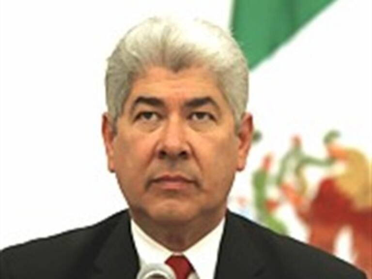 Proponen diputados a Ramírez Acuña como relevo de Vázquez Mota