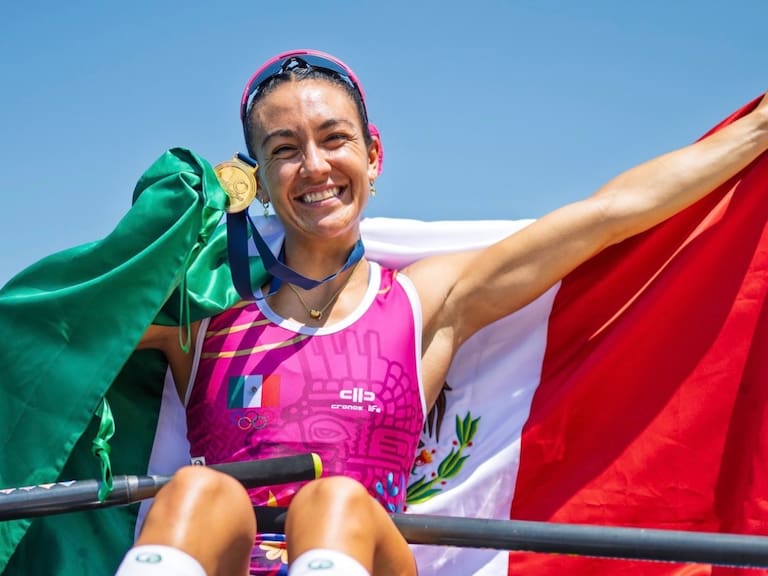 Kenia Lechuga, remera mexicana