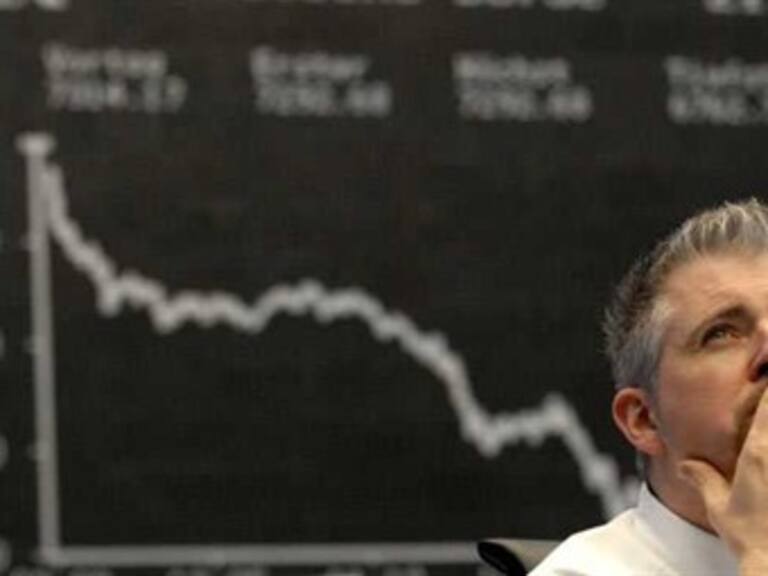 Se desploma bolsa de EU por amenaza nuclear en Japón