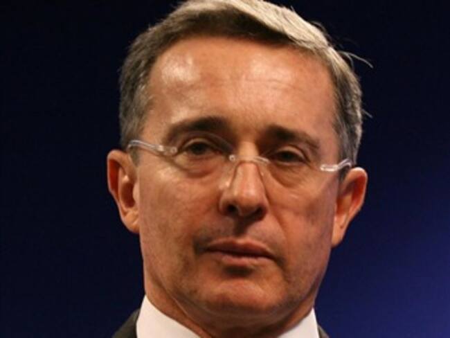 Revela gobierno colombiano plan de las FARC para atentar contra Uribe