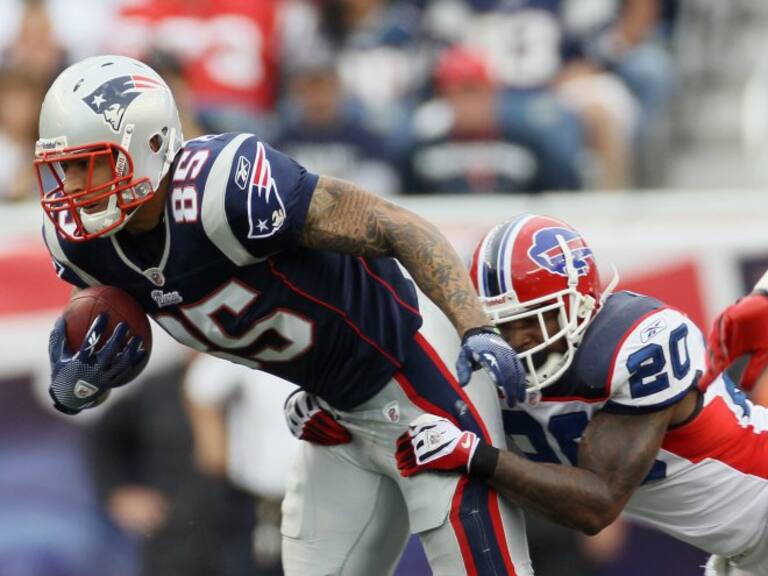 Aaron Hernández debutó en la NFL en 2010 con los Patriotas de Nueva Inglaterra