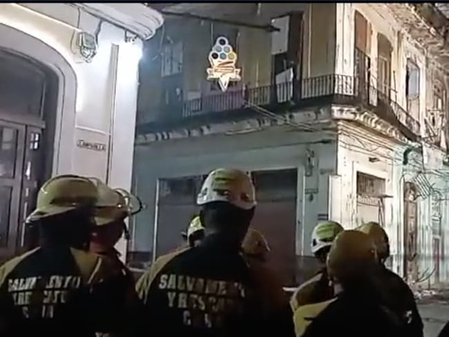 Multifamiliar se desploma en La Habana y deja al menos dos muertos | VIDEO