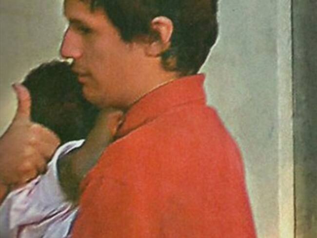 Llega a París un avión con 113 niños haitianos adoptados por familias francesas