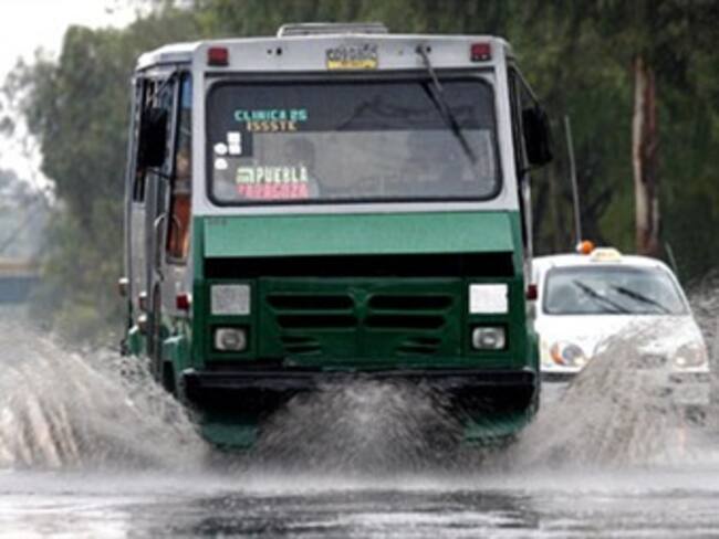 Ocasionan lluvias 50 encharcamientos en el DF