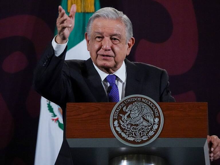 El presidente López Obrador responsabiliza a las fiscalías de la fuga del presunto asesino de Yanqui Khotan, estudiante de Ayotzinapa