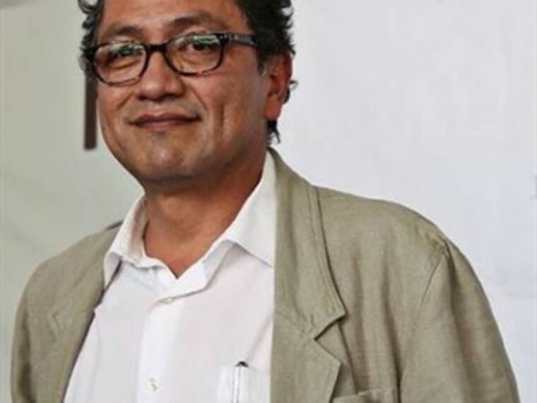 ¿Qué estará leyendo Javier Aranda?: 'Los enemigos íntimos de la democracia'