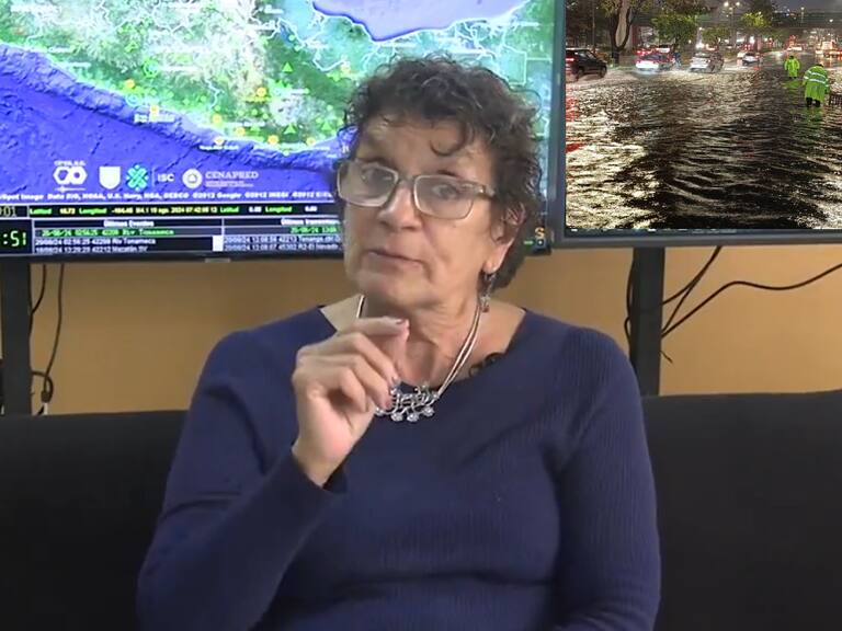 La titular de Gestión Integral y Protección de Riesgos de la CDMX, Myriam Urzúa llamó a la precaución ante fuertes lluvias y a no tirar basura.