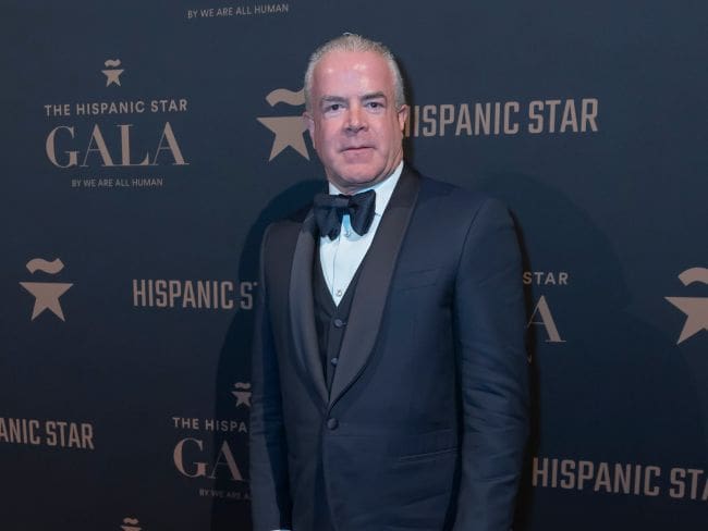 Raúl Rocha, copropietario de Miss Universo, enfrenta orden de arresto