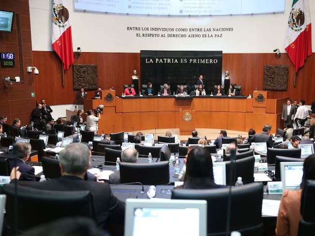 Senado exhorta a Peña pedir indulto de Rubén Cárdenas a Trump