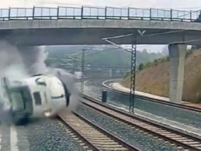 Argumenta ministro español detención de maquinista de tren accidentado