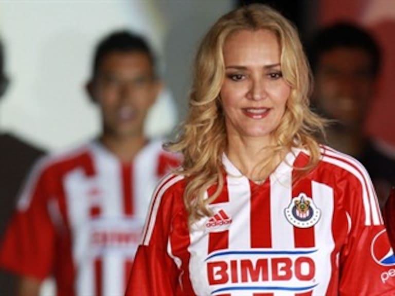 Angélica Fuentes si es propietaria del 50 por ciento de Chivas