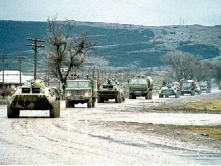 Acusa Ucrania a Rusia de preparar incursión militar