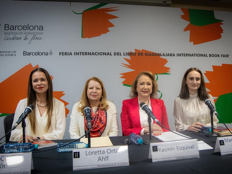 Mesa de “La Nueva Suprema Corte: justicia renovada para un México democrático”, en la Feria Internacional del Libro