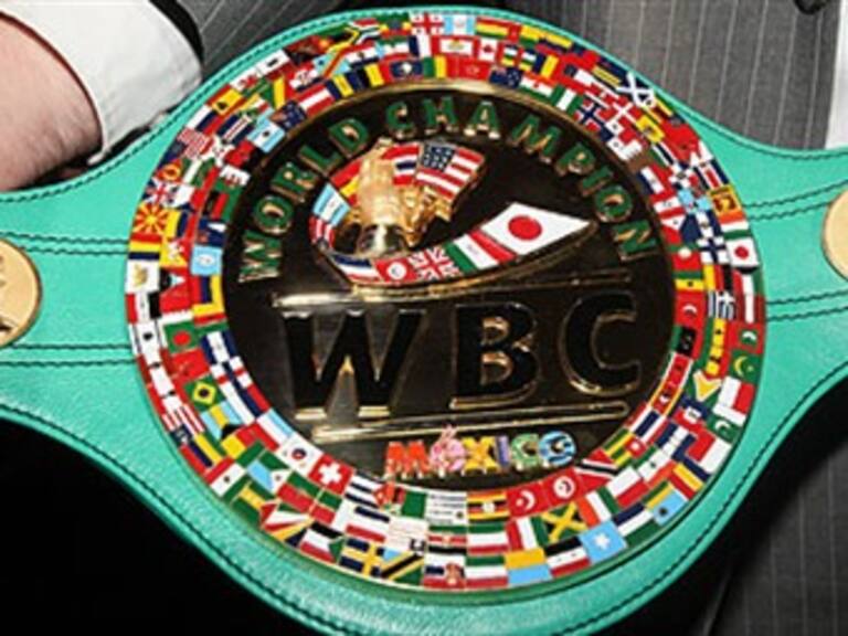Presentan cinturón de oro para ganador de Mayweather-Alvarez
