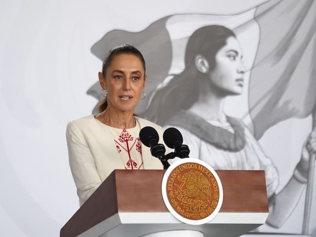 Sheinbaum justifica camionetas “machuchonas” para ministros de la SCJN