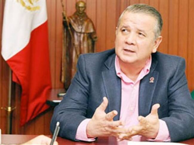 Hospitalizan a ex tesorero michoacano, acusado de presunto peculado