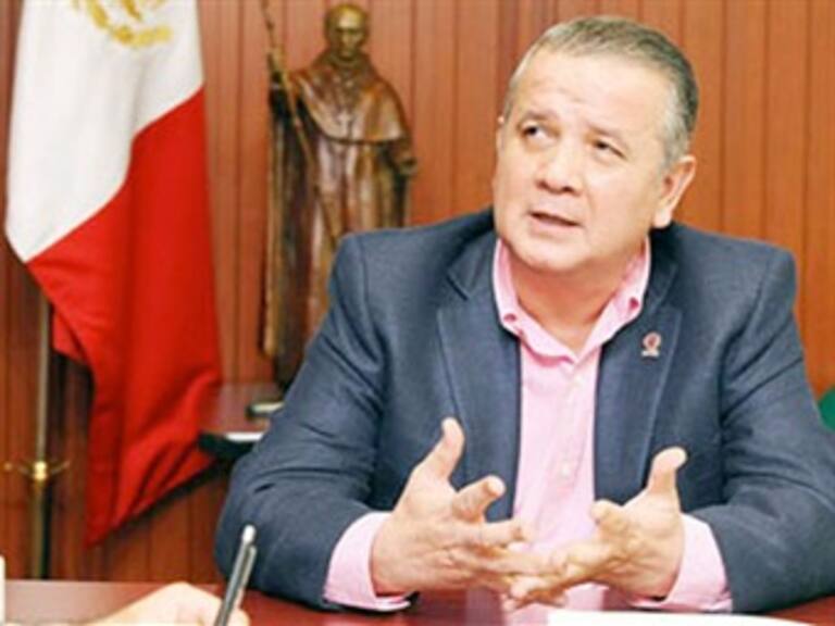 Hospitalizan a ex tesorero michoacano, acusado de presunto peculado