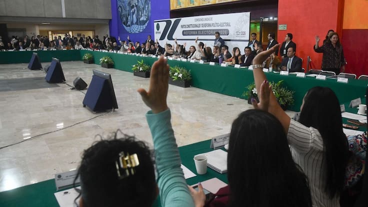 Diputados aprueban en comisiones Plan B, este miércoles pasa al Pleno de San Lázaro
