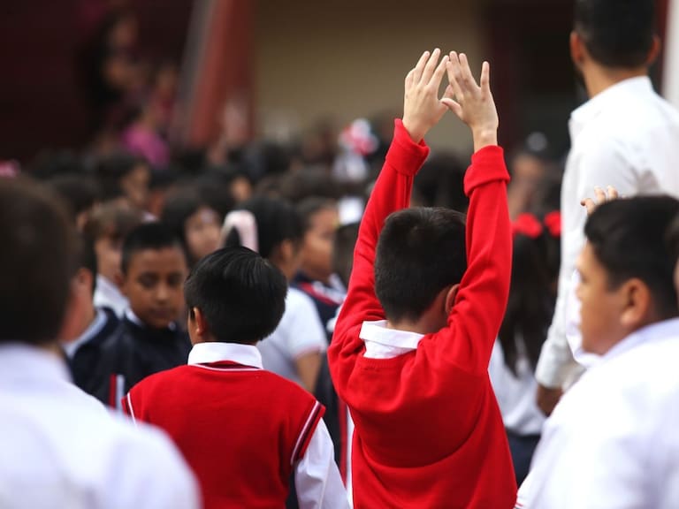 Mx - ¿Habrá puente por el 15 de mayo, día del maestro?