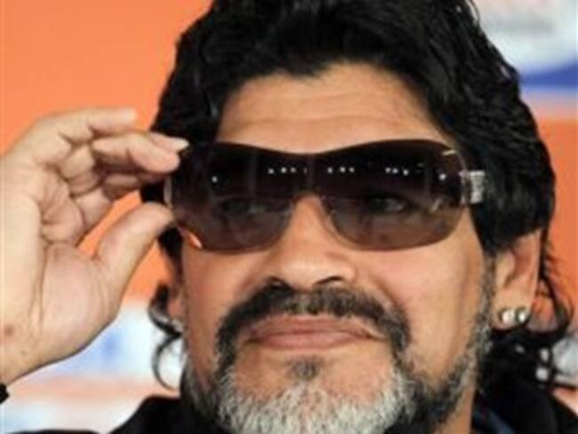 'Casillas no debió jugar, fue un error del bigotón': Maradona