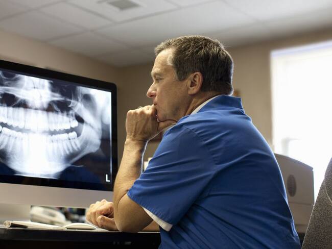 Tu dentista también puede detectar si tienes diabetes o bulimia