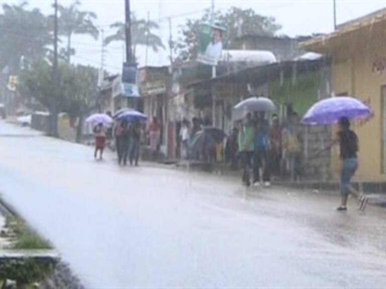 Genera onda tropical número 8 fuertes lluvias sobre Chiapas