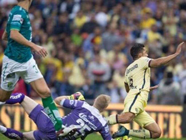 Comisión disciplinaria sanciona a Andrés Andrade y América apela