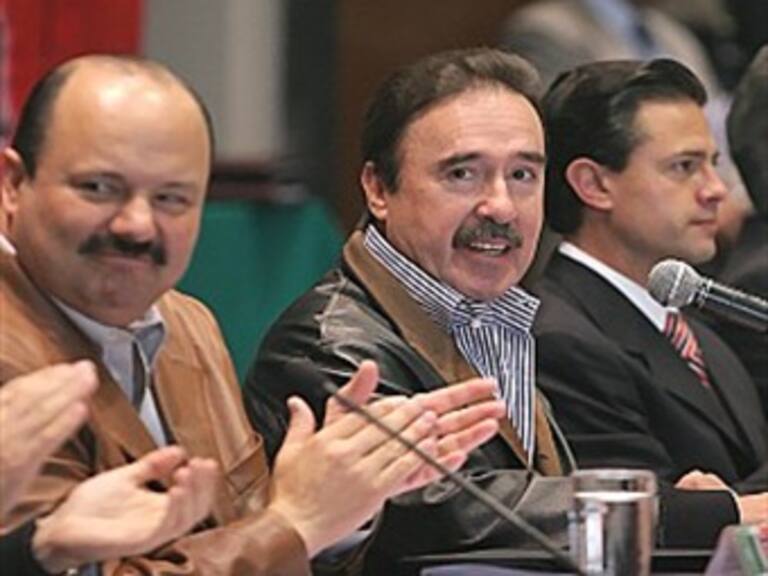 Apoyo y rechazo de priístas sobre liquidación de Luz y Fuerza