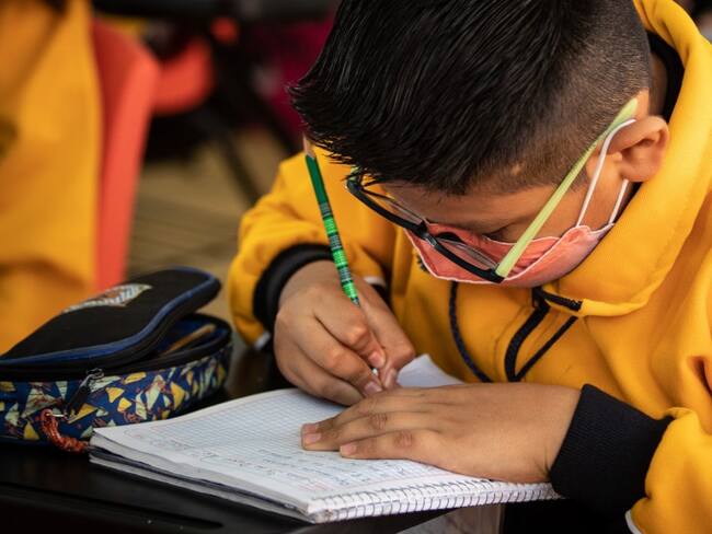 Modelo educativo actual condenará a la niñez de México: Marko Cortés