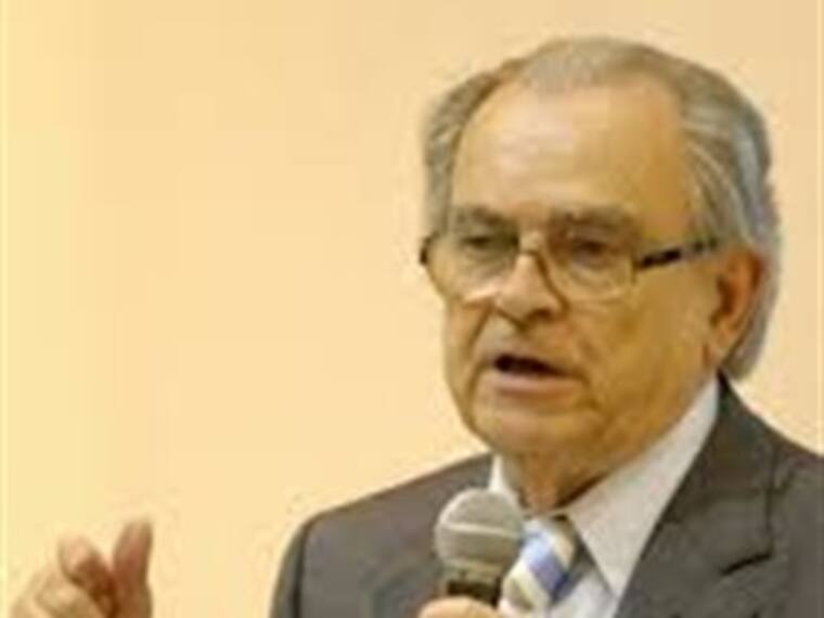 El futuro de la radio es inacabable. Ramiro Garza, escritor, locutor y productor