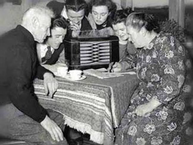 'Así sonaba la radio': Programa radiofónico 'El Patio'