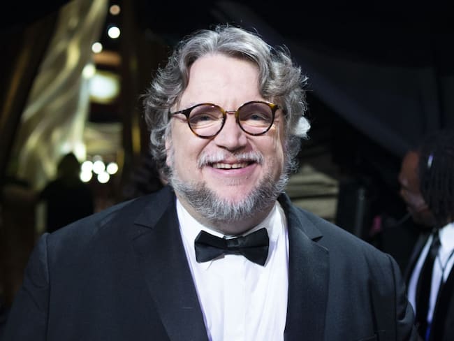 Guillermo del Toro lanza beca para jóvenes que quieran estudiar cine