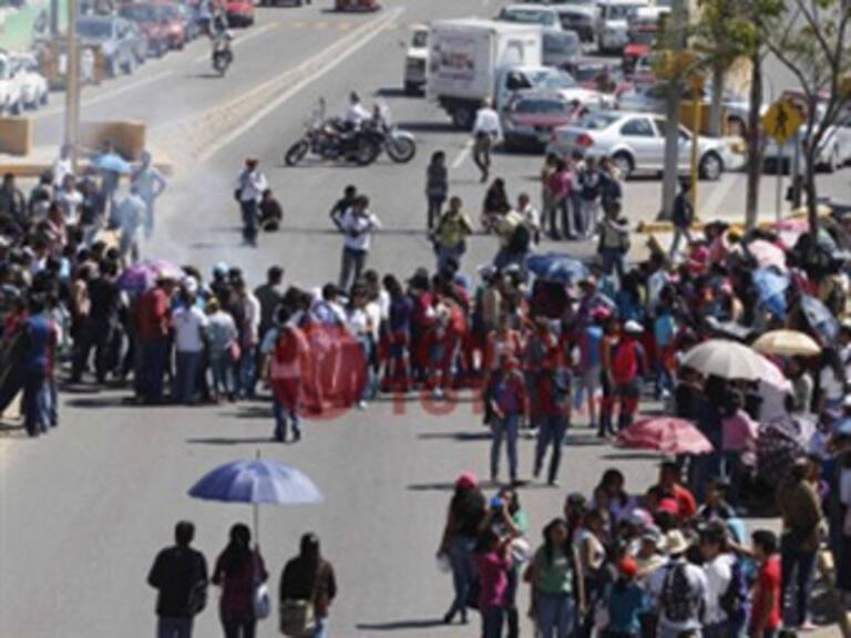 Injusta, detención de ministeriales por muerte de normalistas: López Rosas