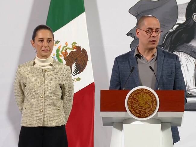 Presenta Sheinbaum ley para reducir más de 7 mil trámites en el país